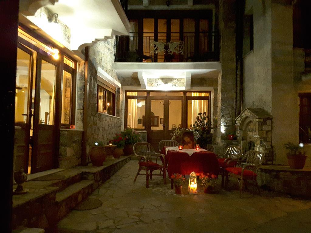 Nakaraki Hotel Стени Дирфиос Екстериор снимка